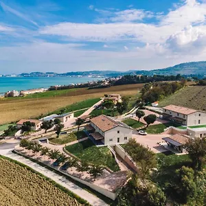 https://agriturismo-il-colle-dei-lecci.riccione-hotels.org